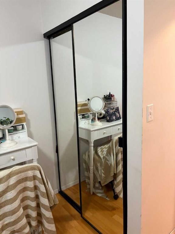 203-1625 11 Avenue Sw, Calgary, AB - Indoor Photo Showing Other Room