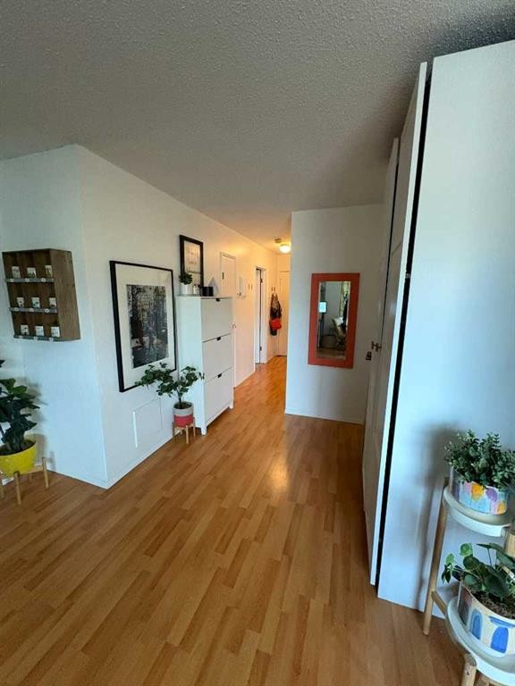 203-1625 11 Avenue Sw, Calgary, AB - Indoor