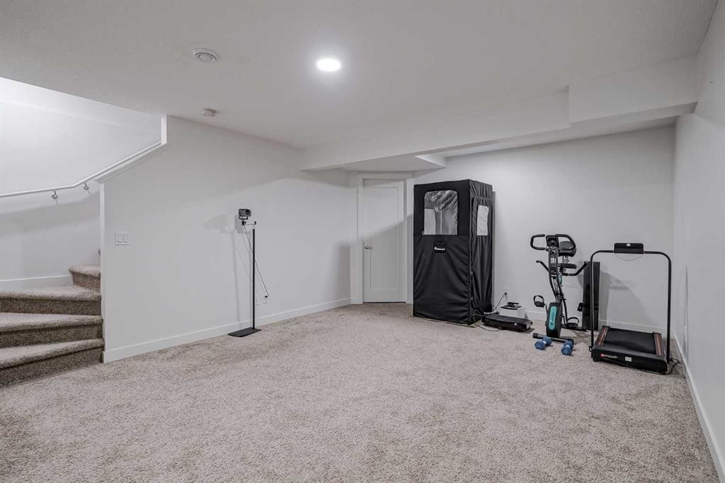 92 Walden Lane Se, Calgary, AB - Indoor
