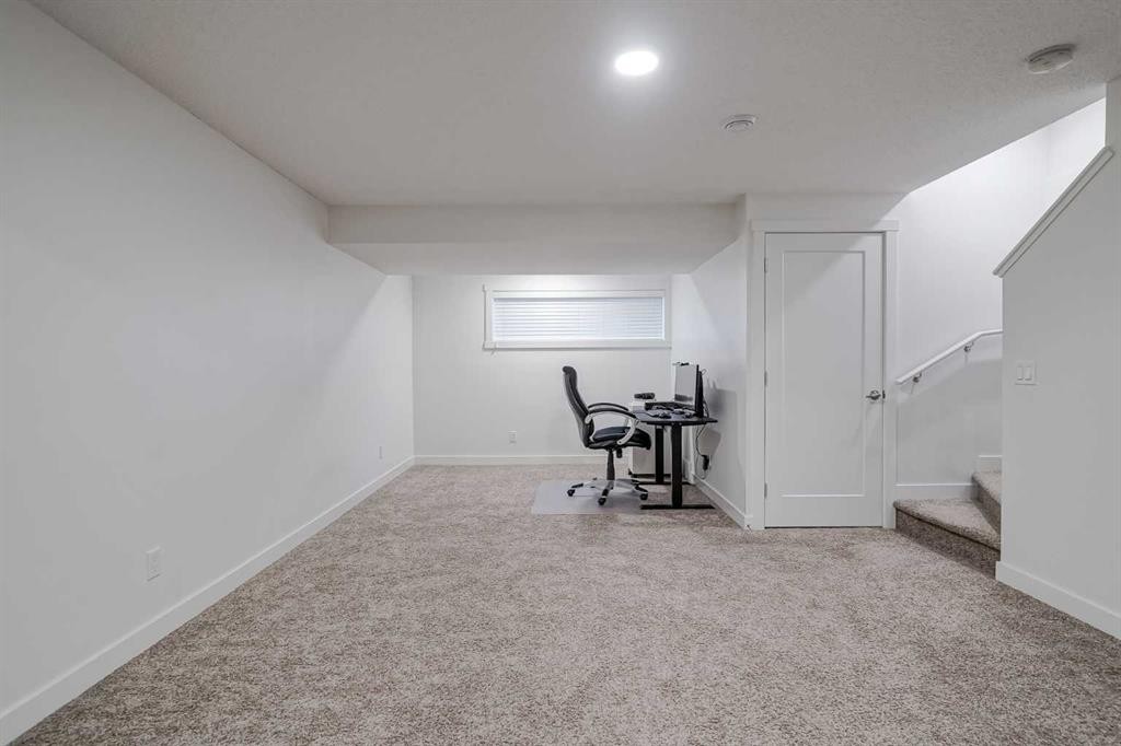 92 Walden Lane Se, Calgary, AB - Indoor