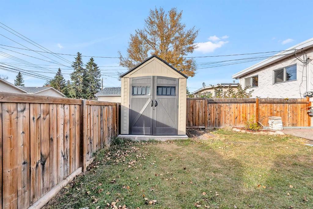 10831 5 Street Sw, Calgary, AB - Outdoor