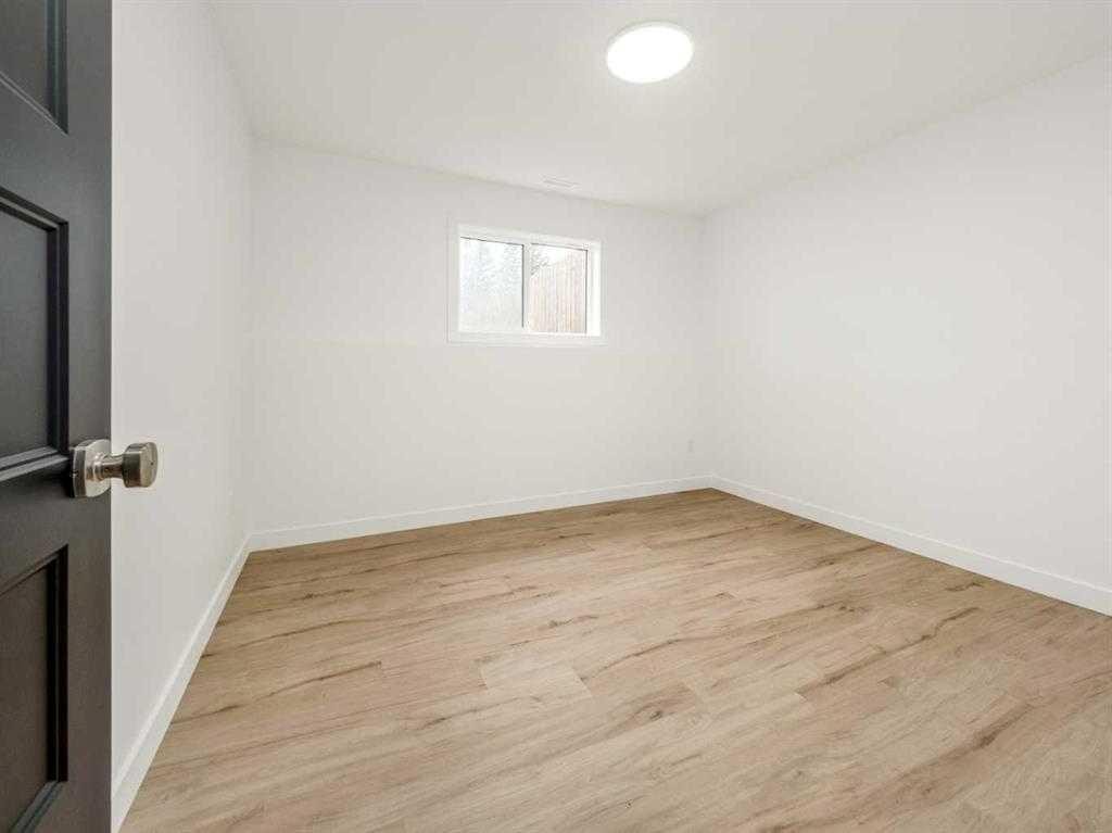 5105 40 Avenue, Taber, AB - Indoor Photo Showing Other Room