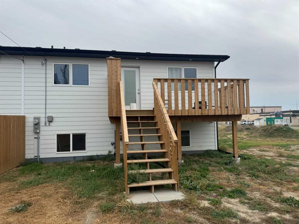 5105 40 Avenue, Taber, AB - Outdoor With Deck Patio Veranda