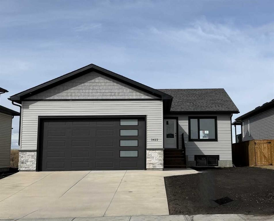 3422 Victory Way, Olds, AB - Outdoor