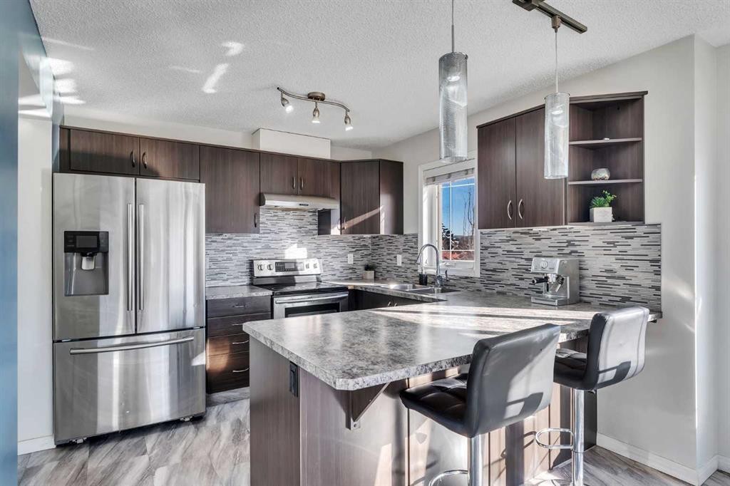 58 Cityscape Avenue Ne, Calgary, AB - Indoor Photo Showing Kitchen With Stainless Steel Kitchen With Double Sink With Upgraded Kitchen