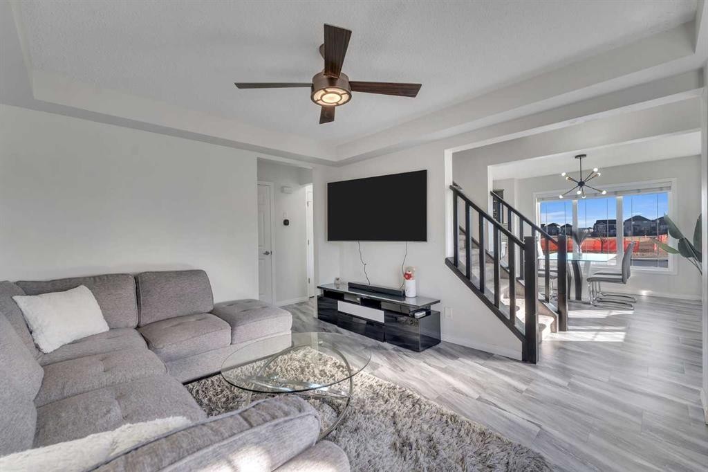 58 Cityscape Avenue Ne, Calgary, AB - Indoor Photo Showing Living Room