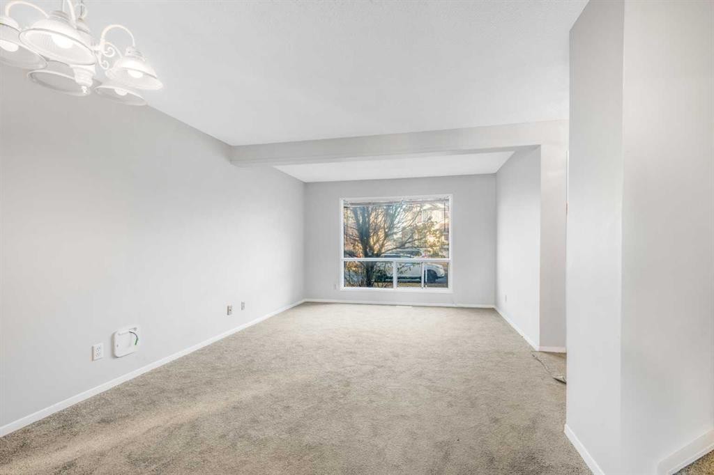 103 Taradale Drive Ne, Calgary, AB - Indoor