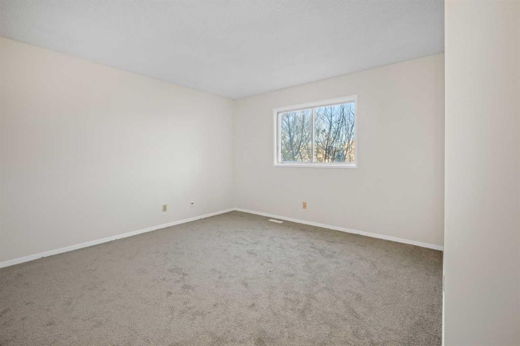 103 Taradale Drive Ne, Calgary, AB - Indoor Photo Showing Other Room