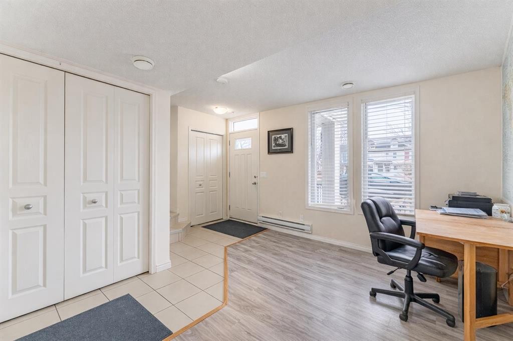 37 Auburn Bay Link Se, Calgary, AB - Indoor Photo Showing Office