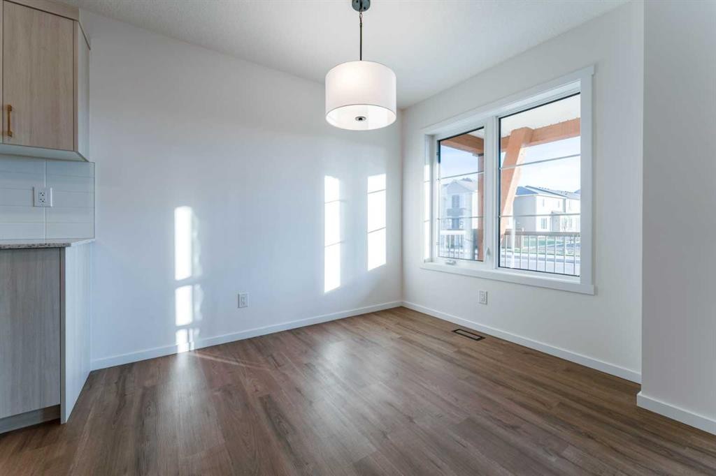 1170 148 Avenue Nw, Calgary, AB - Indoor Photo Showing Other Room