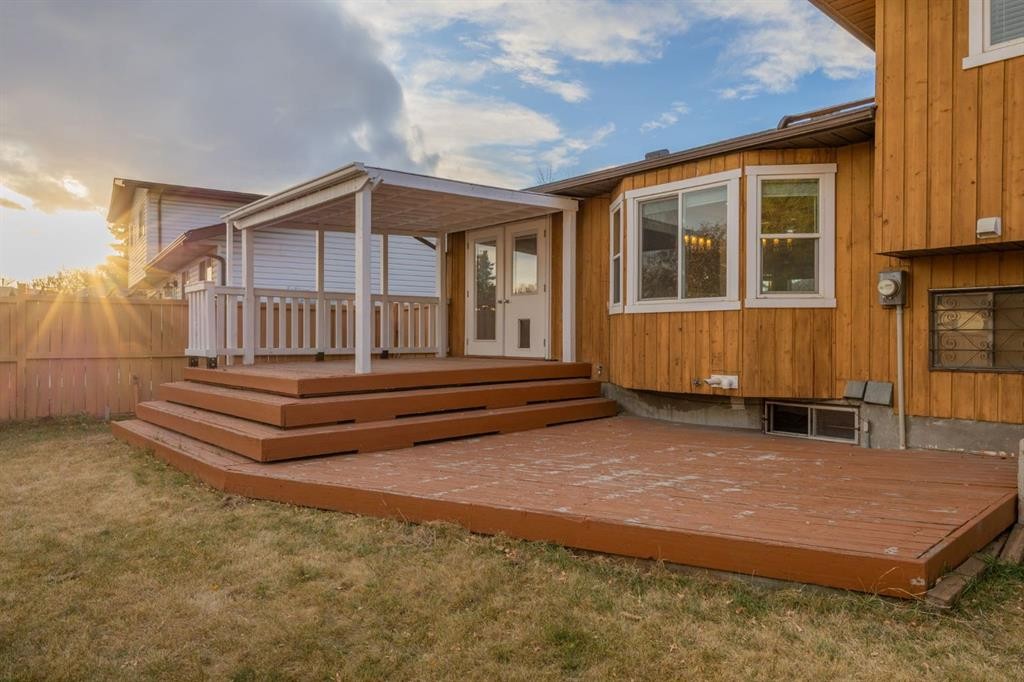 80 Templewood Road Ne, Calgary, AB - Outdoor With Deck Patio Veranda With Exterior