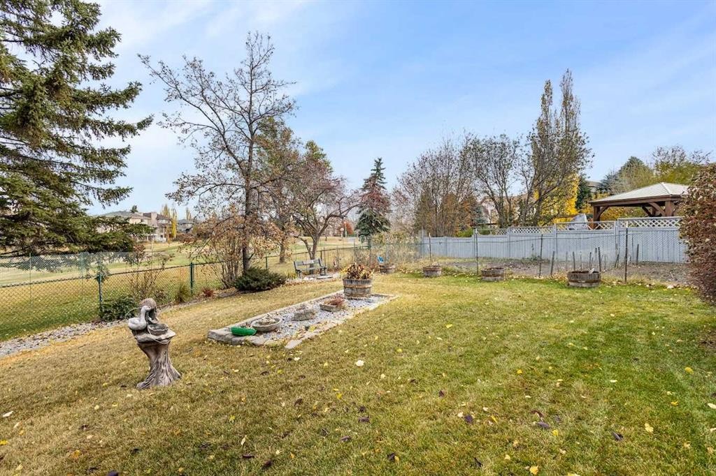 224 Douglas Woods Point Se, Calgary, AB - Outdoor With Backyard