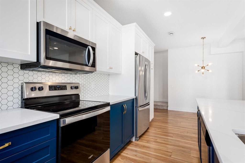 4341 Seton Drive Se, Calgary, AB - Indoor Photo Showing Kitchen With Stainless Steel Kitchen With Upgraded Kitchen