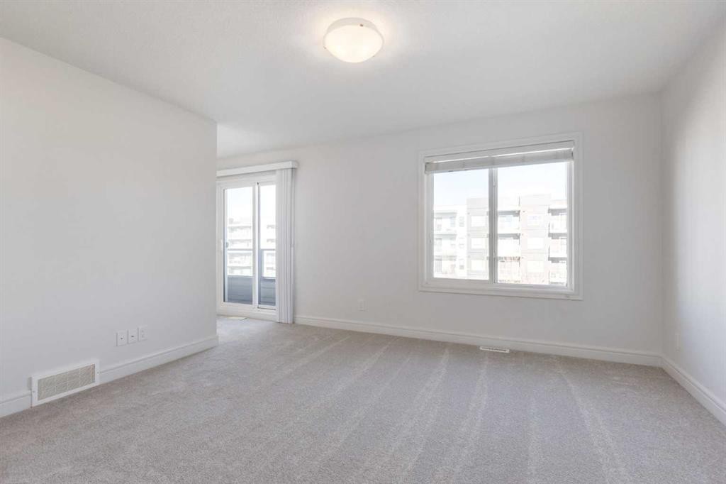 4341 Seton Drive Se, Calgary, AB - Indoor Photo Showing Other Room