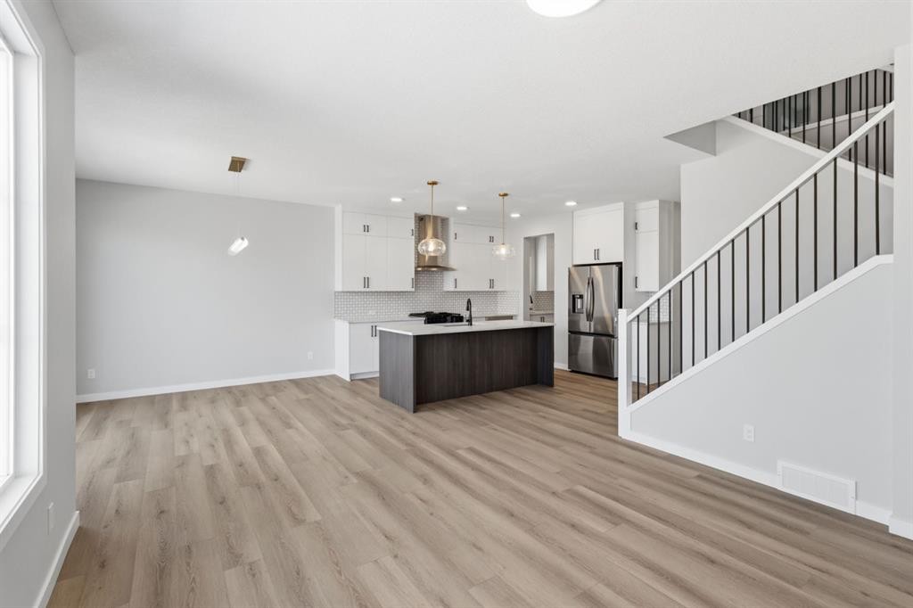 132 Lewiston Drive Ne, Calgary, AB - Indoor