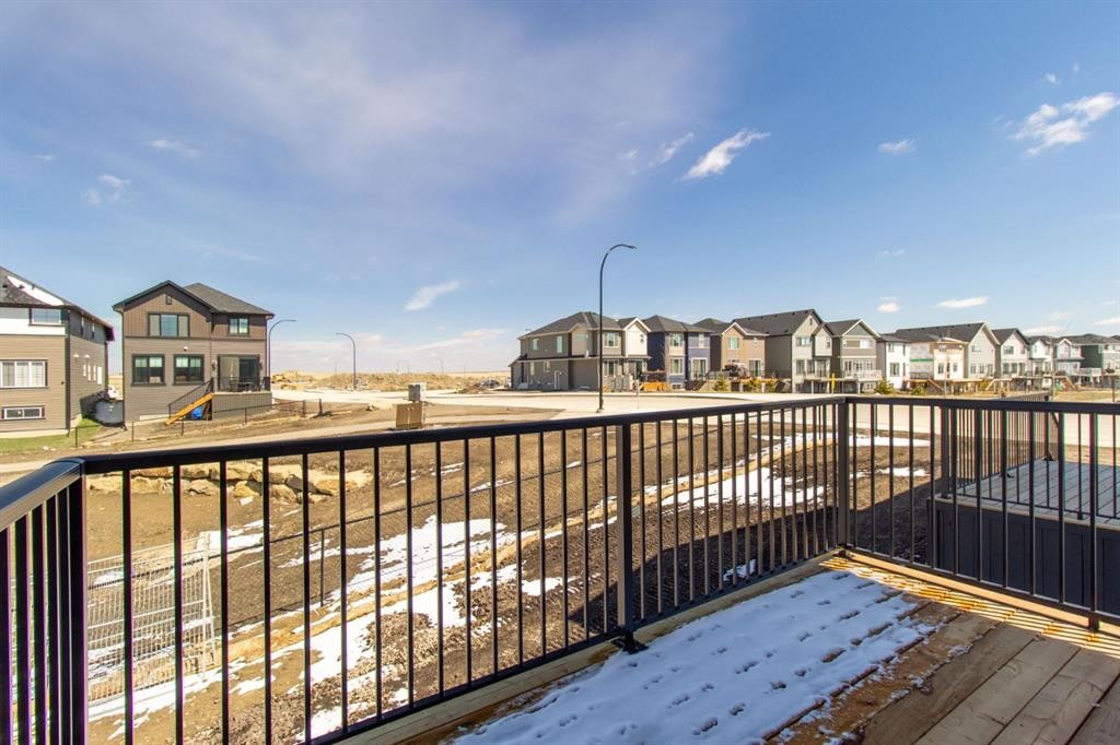 132 Lewiston Drive Ne, Calgary, AB - Outdoor