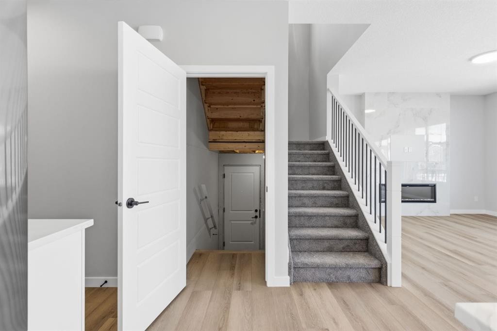 132 Lewiston Drive Ne, Calgary, AB - Indoor Photo Showing Other Room