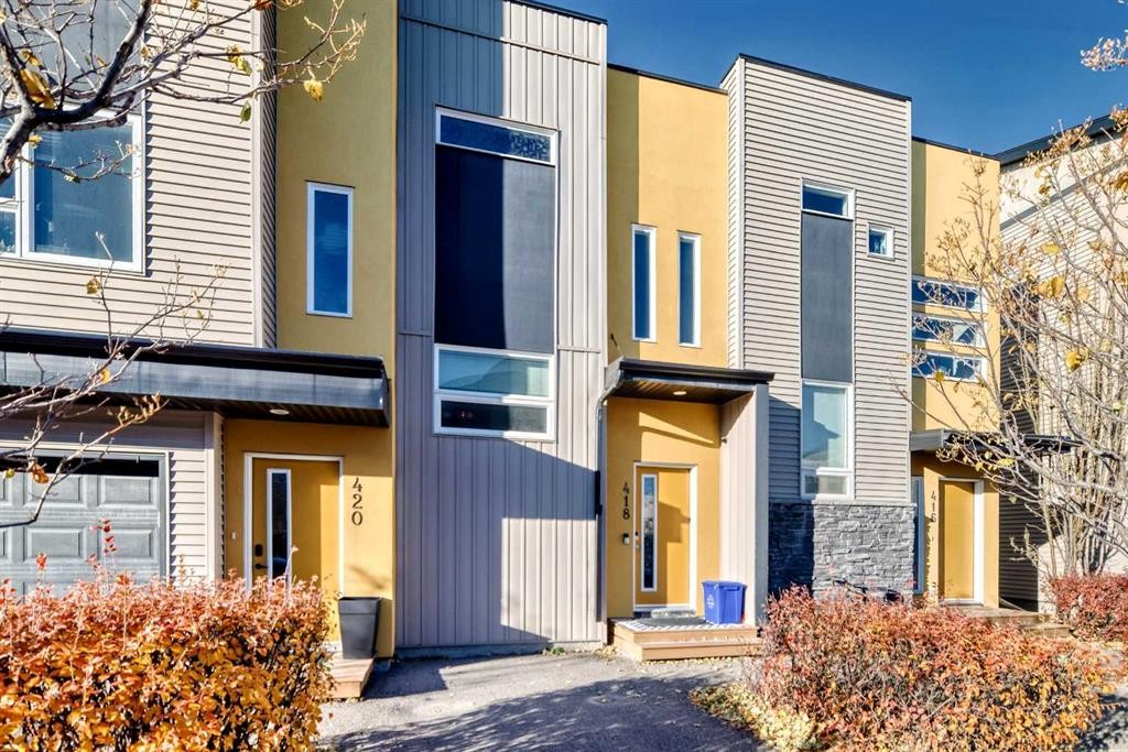 418 Covecreek Circle Ne, Calgary, AB - Outdoor