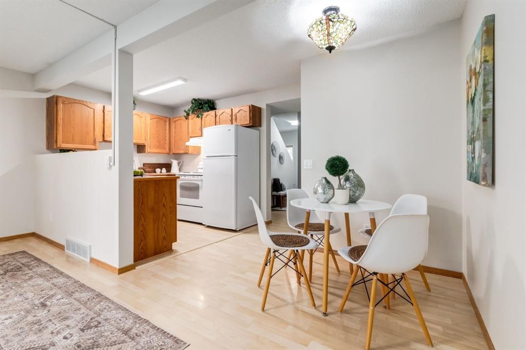 12 Millrise Green Sw, Calgary, AB - Indoor