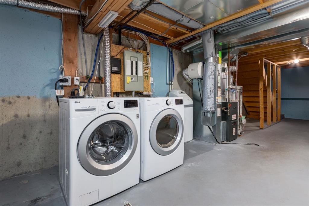 12 Millrise Green Sw, Calgary, AB - Indoor Photo Showing Laundry Room