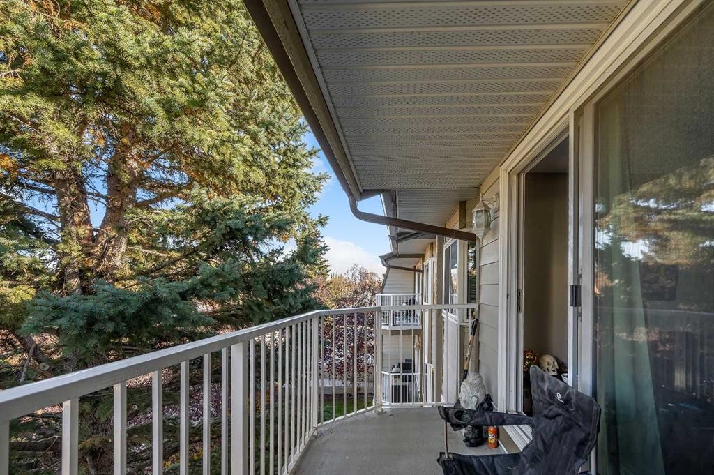 307-110 20 Avenue Ne, Calgary, AB - Outdoor With Balcony With Exterior