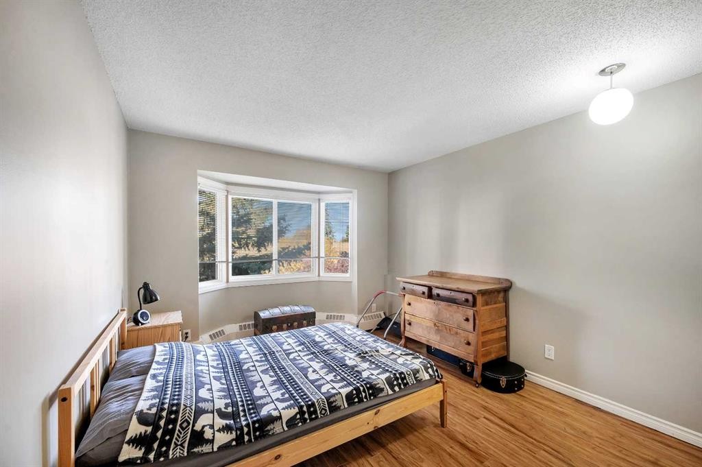 307-110 20 Avenue Ne, Calgary, AB - Indoor Photo Showing Bedroom
