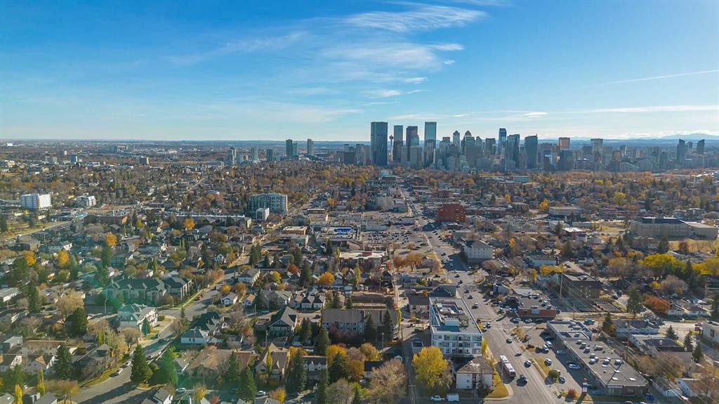 307-110 20 Avenue Ne, Calgary, AB - Outdoor With View
