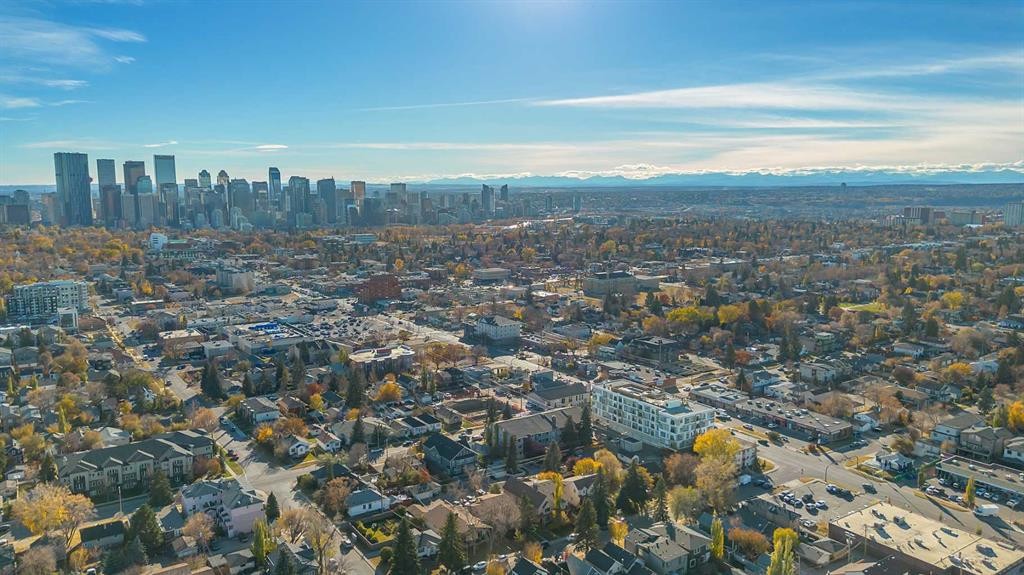 307-110 20 Avenue Ne, Calgary, AB - Outdoor With View