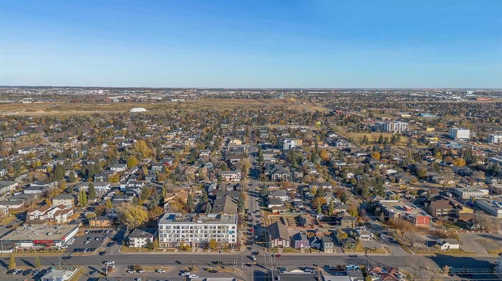 307-110 20 Avenue Ne, Calgary, AB - Outdoor With View