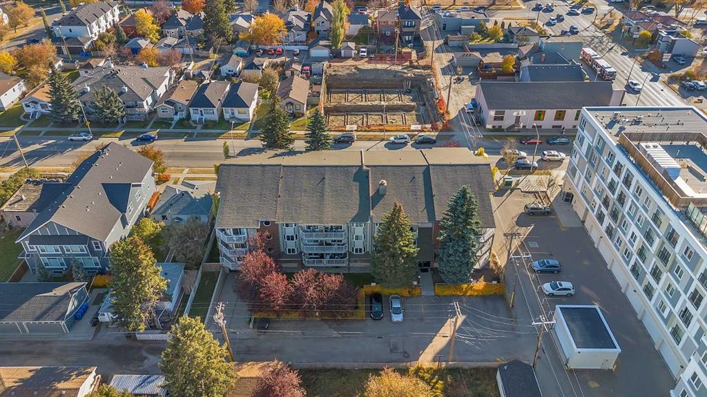 307-110 20 Avenue Ne, Calgary, AB - Outdoor With View