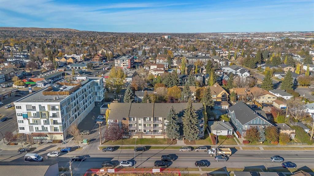 307-110 20 Avenue Ne, Calgary, AB - Outdoor With View
