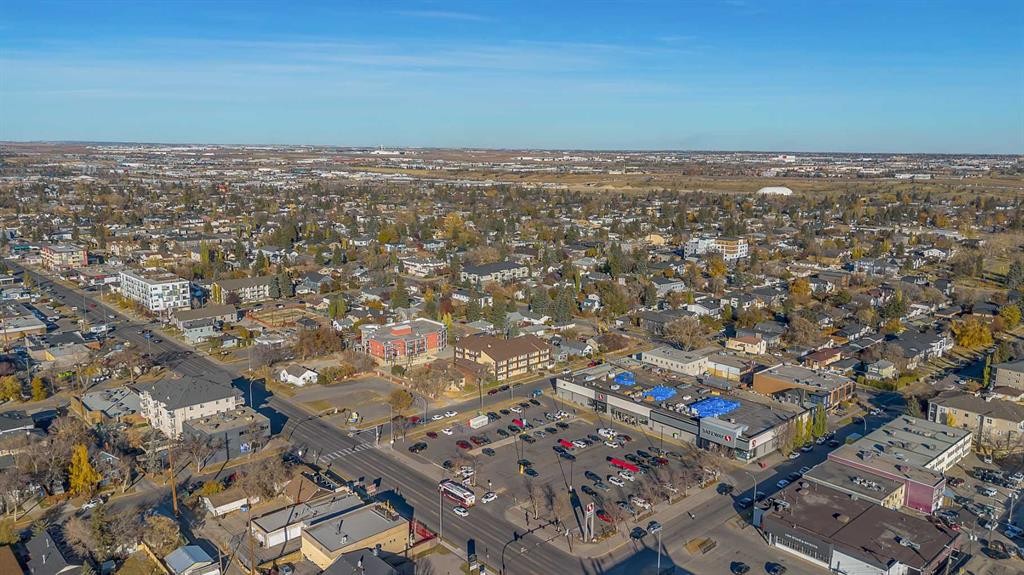 307-110 20 Avenue Ne, Calgary, AB - Outdoor With View