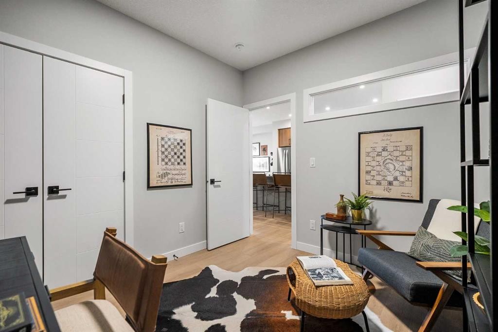 4102-100 Banister Drive, Okotoks, AB - Indoor Photo Showing Other Room