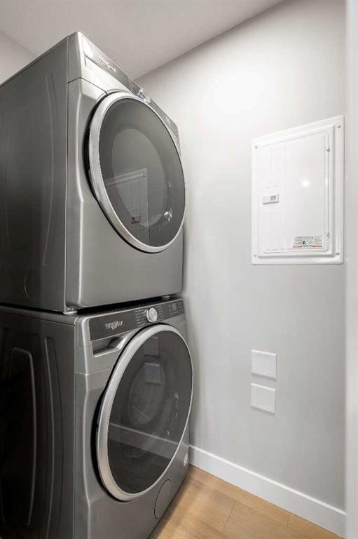 4102-100 Banister Drive, Okotoks, AB - Indoor Photo Showing Laundry Room