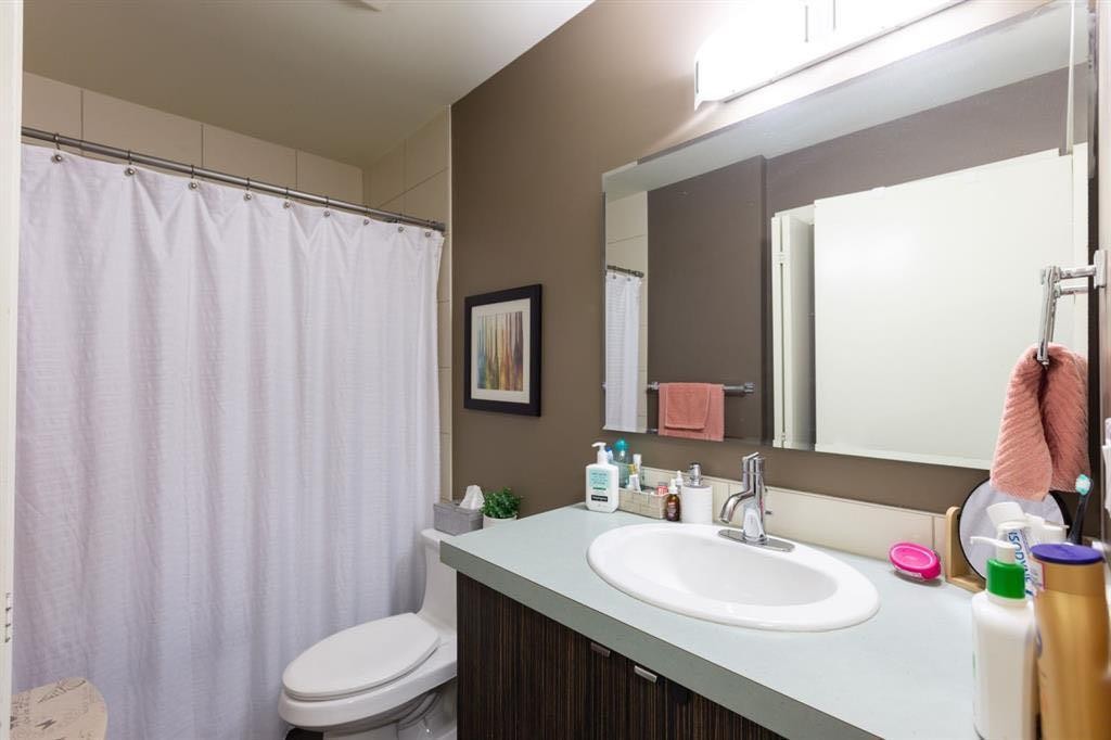 609-788 12 Avenue Sw, Calgary, AB - Indoor Photo Showing Bathroom