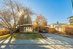 1043 32 Avenue NW Calgary, AB T2K 0B3