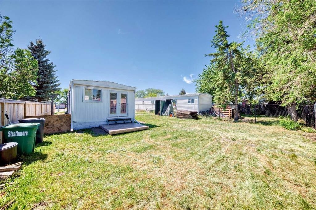 817 Bayview Road, Strathmore, AB - Outdoor