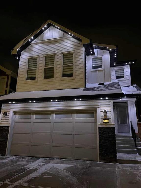 240 Lucas Crescent Nw, Calgary, AB - Indoor Photo Showing Garage