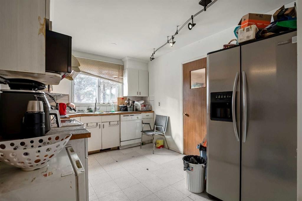 1405 8 Avenue Se, Calgary, AB