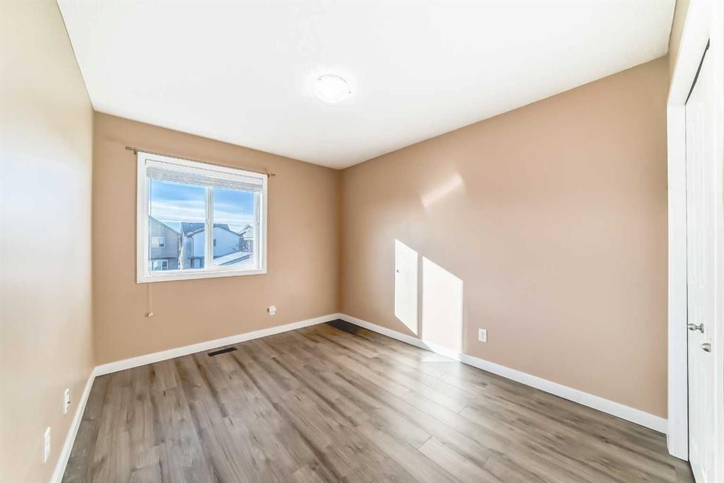 367 Auburn Crest Way Se, Calgary, AB - Indoor Photo Showing Other Room