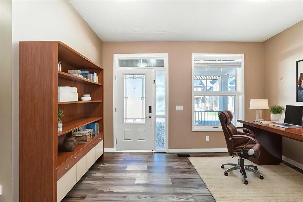 367 Auburn Crest Way Se, Calgary, AB - Indoor Photo Showing Office