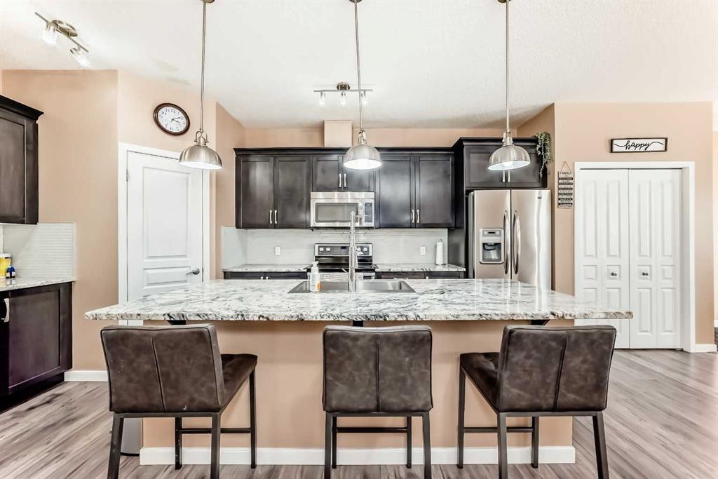 367 Auburn Crest Way Se, Calgary, AB - Indoor Photo Showing Kitchen With Stainless Steel Kitchen With Upgraded Kitchen