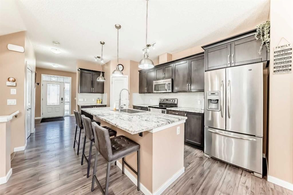 367 Auburn Crest Way Se, Calgary, AB - Indoor Photo Showing Kitchen With Stainless Steel Kitchen With Upgraded Kitchen