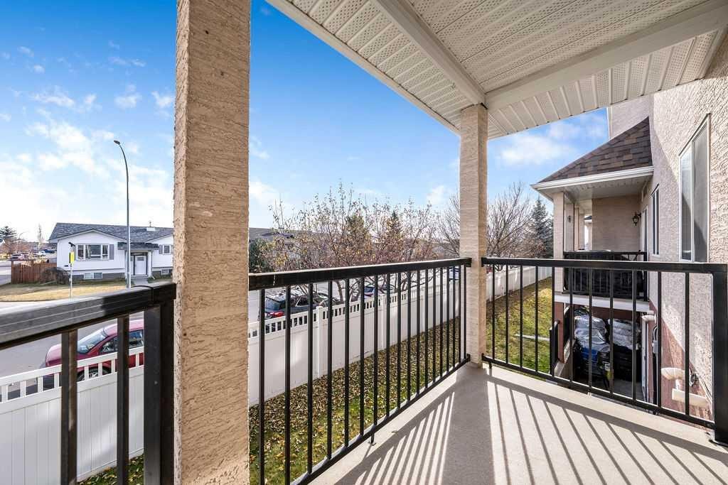 313 Strathcona Circle, Strathmore, AB - Outdoor With Exterior