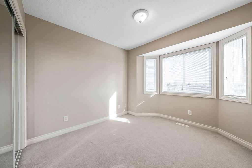 313 Strathcona Circle, Strathmore, AB - Indoor Photo Showing Other Room