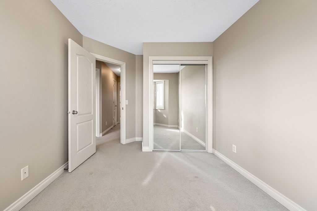 313 Strathcona Circle, Strathmore, AB - Indoor Photo Showing Other Room