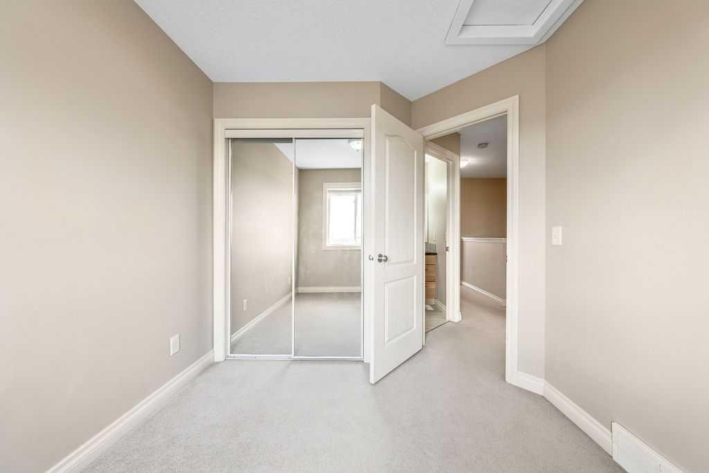 313 Strathcona Circle, Strathmore, AB - Indoor Photo Showing Other Room