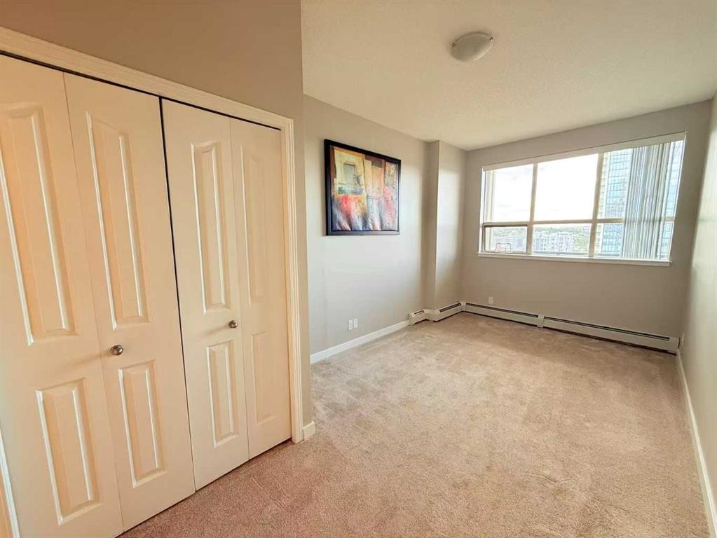 1411-1053 10 Street Sw, Calgary, AB - Indoor Photo Showing Other Room
