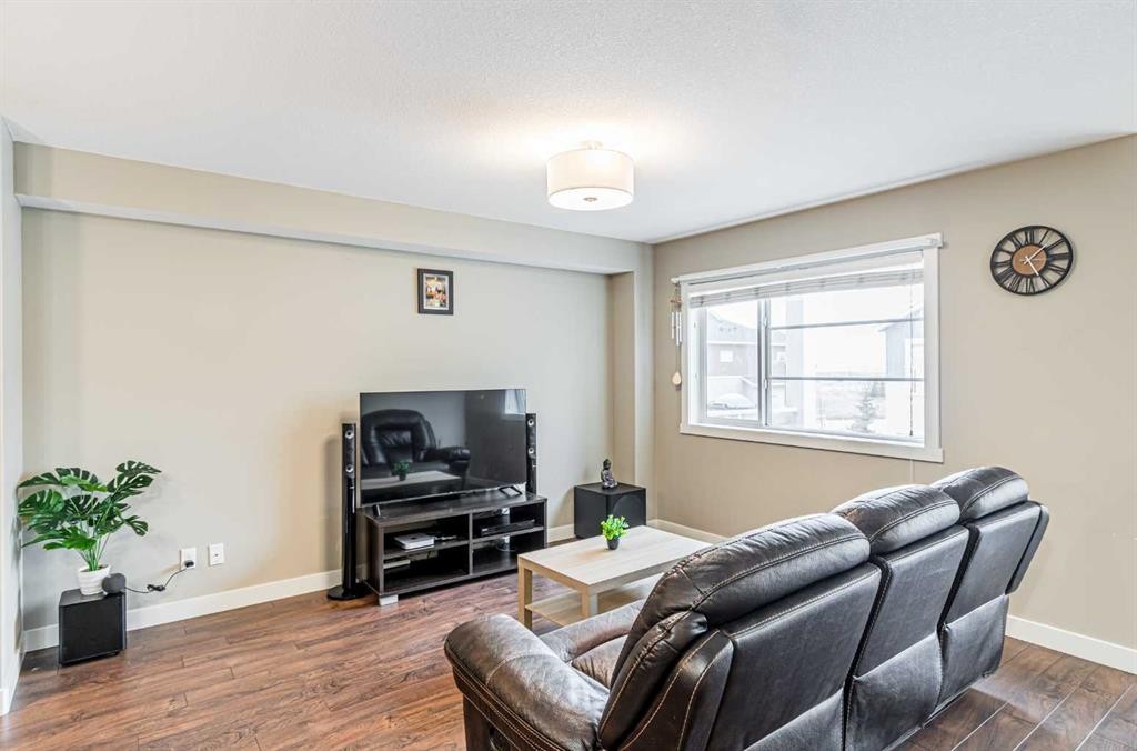 535 Redstone View Ne, Calgary, AB - Indoor