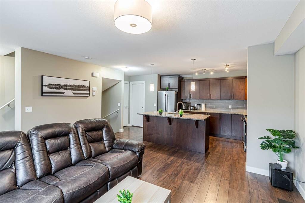 535 Redstone View Ne, Calgary, AB - Indoor